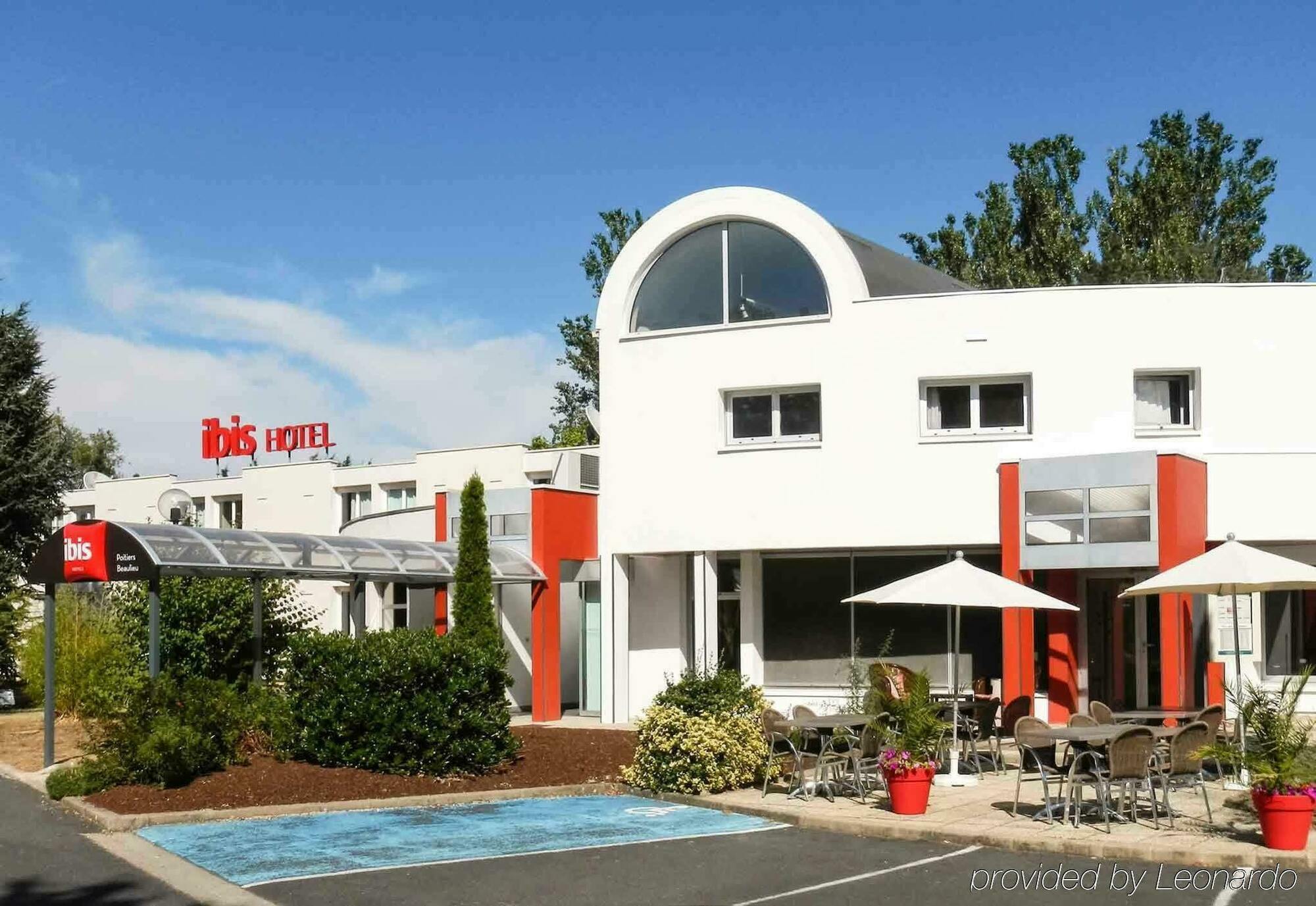 Hotel ibis Poitiers Beaulieu Exterior foto